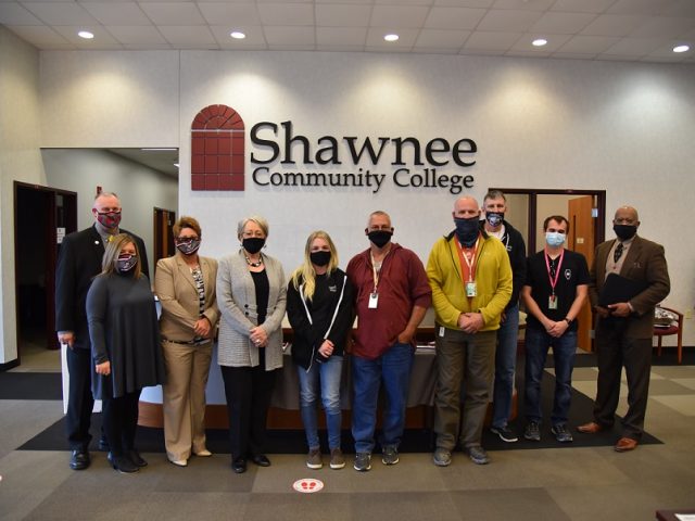 Shawnee Community College & aerīz employees meet to continue discussions for their workforce training partnership